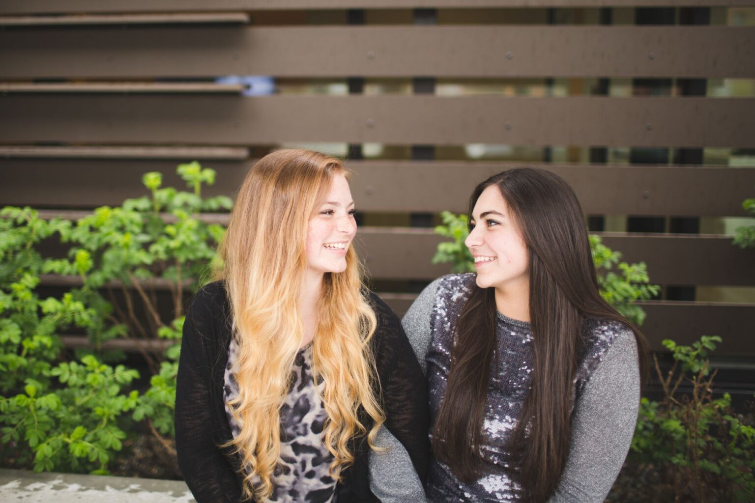 Taylor and Emily Fink 2015 12 of 38 1536x1024 1